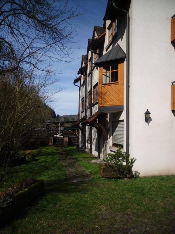 Pension - Gaestehaus Zum Pfaelzerwald Hinterweidenthal 外观 照片