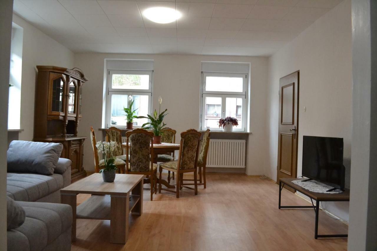Pension - Gaestehaus Zum Pfaelzerwald Hinterweidenthal 外观 照片